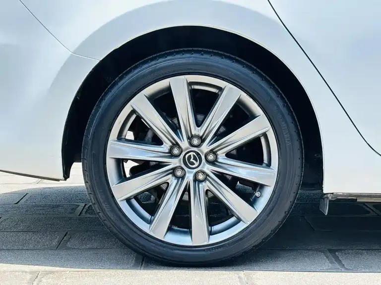 Mazda Atenza 2.5 L Blue Sky Sport
