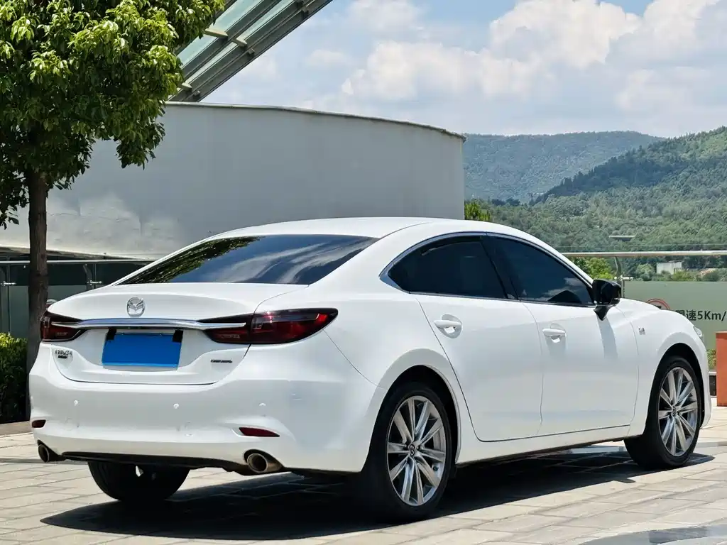 Atenza 2.5 L Blue Sky Sport