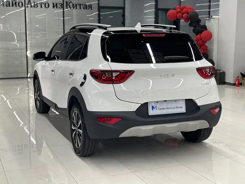 Stonic 1.4 L CVT Sunroof