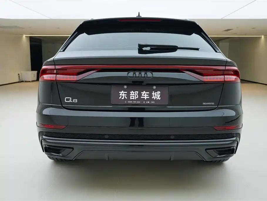 Audi Q8 55 TFSI Premium Dynamic