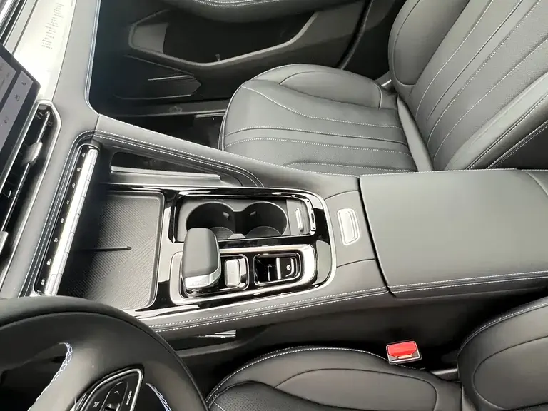 Geely Xingrui Oriental Shine 1.5 TD Swan