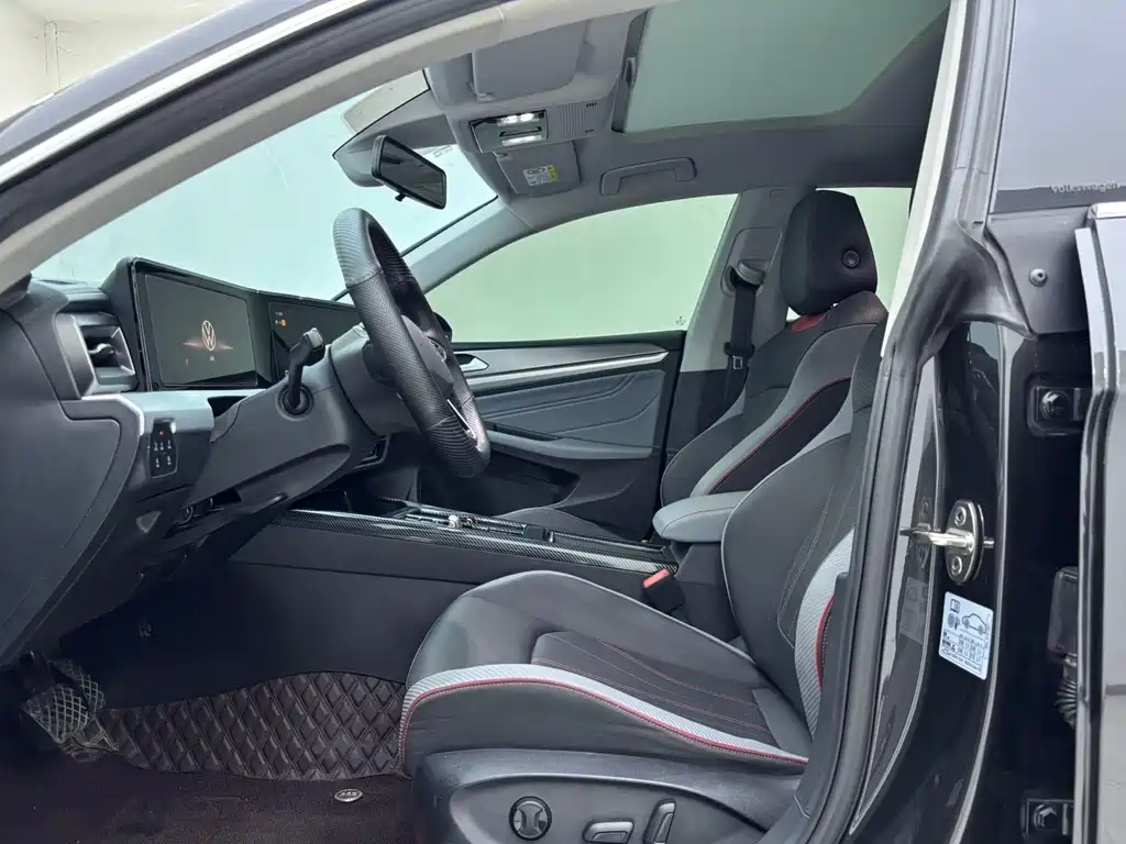 Lamando Lamando L 280 TSI DSG Spicy Cool