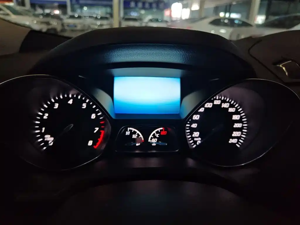 Kuga 2.0 L GTDi 4 WD Elite