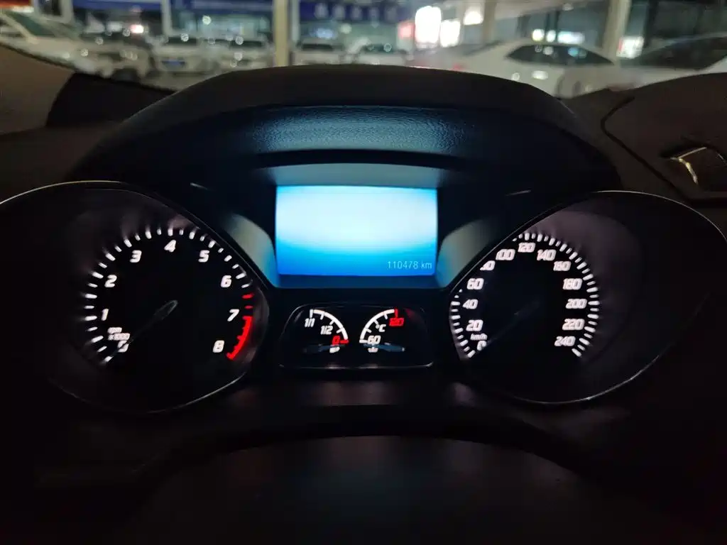 Kuga 2.0 L GTDi 4 WD Elite