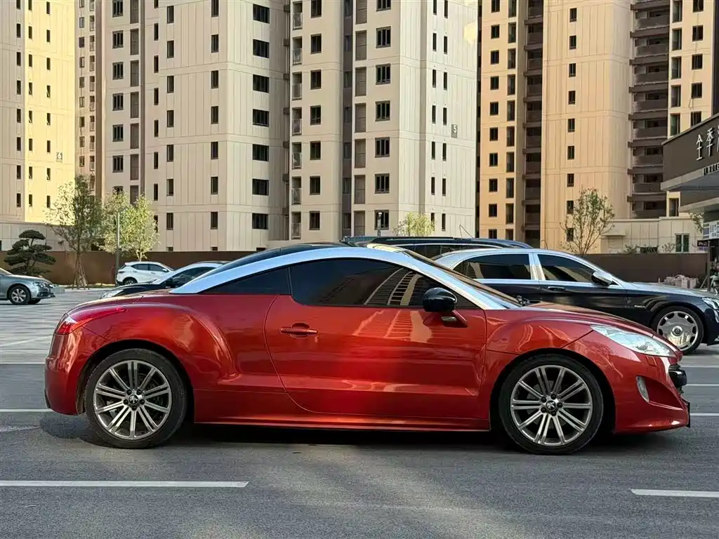 Peugeot RCZ 1.6 T Luxury Sport