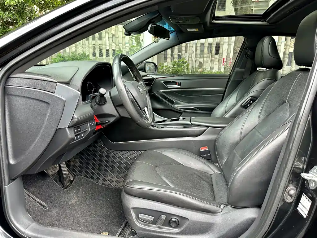 Avalon 2.0 L Luxury