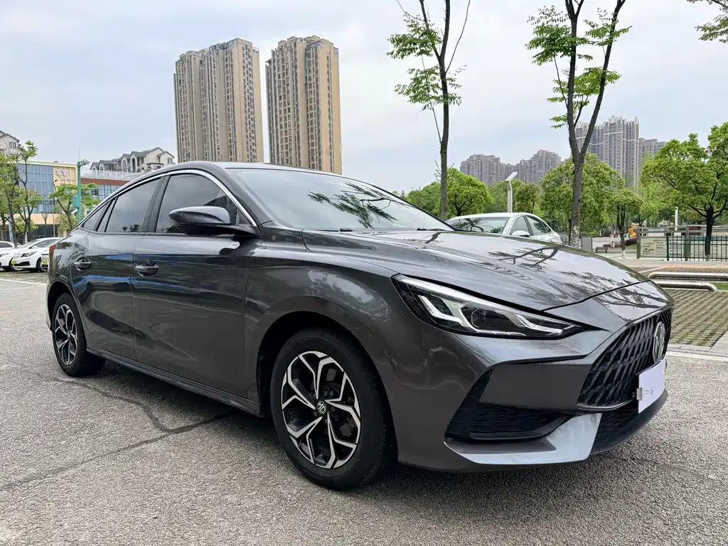 MG5 Facelift 180 DVVT CVT Youth Luxury