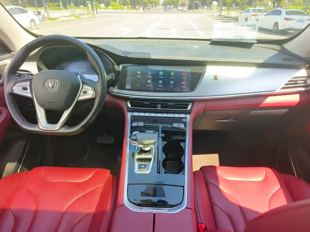 Changan CS85 Coupe 1.5 T DCT Distinguished