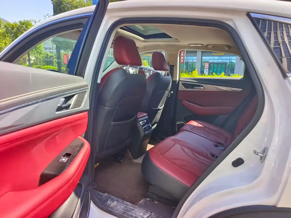 Changan CS85 Coupe 1.5 T DCT Distinguished