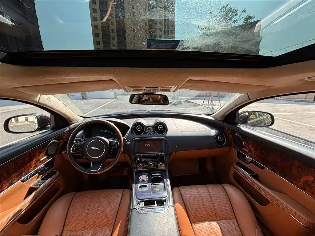 Jaguar XJ XJL 5.0 Panoramic Opulent