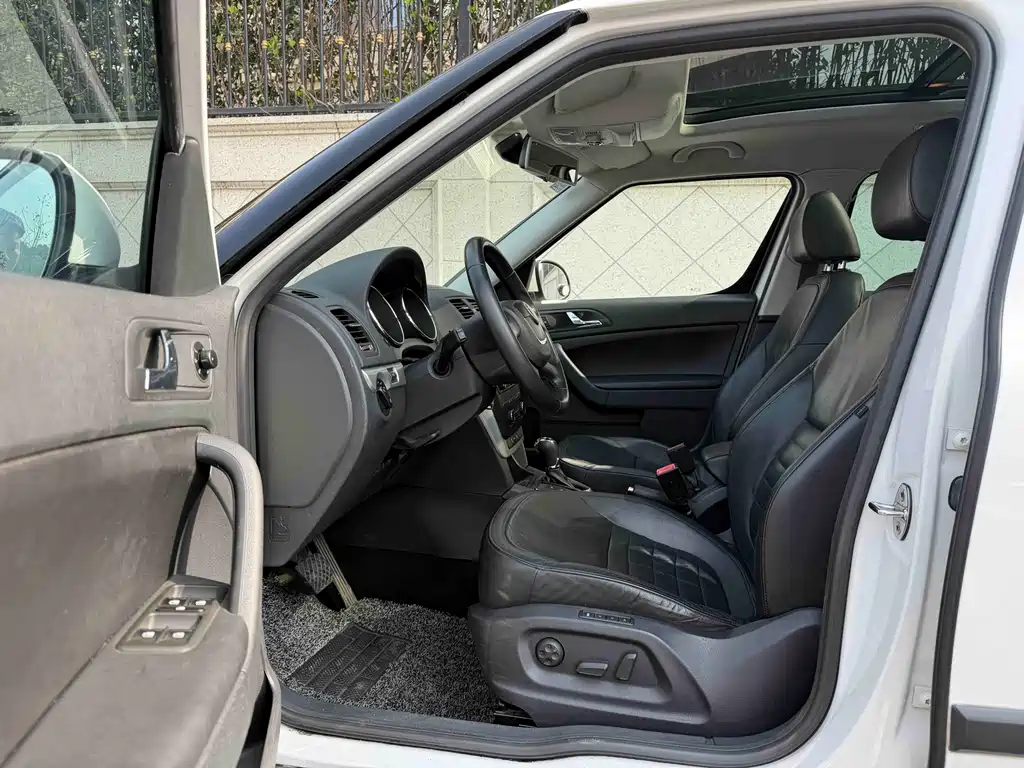 Yeti (Import) Yeti进口 2013款 1.8 T DSG尊享版