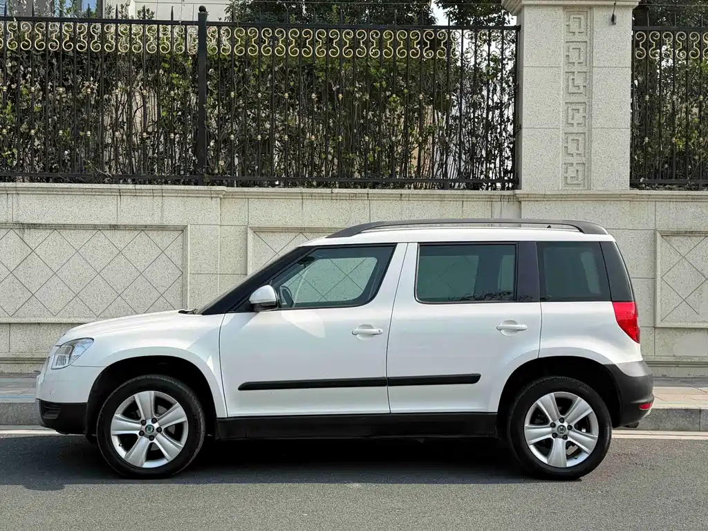 Yeti (Import) Yeti进口 2013款 1.8 T DSG尊享版