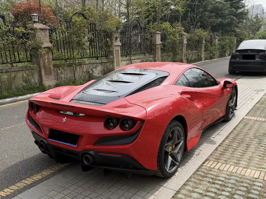 Ferrari F8 Tributo 3.9 T V8
