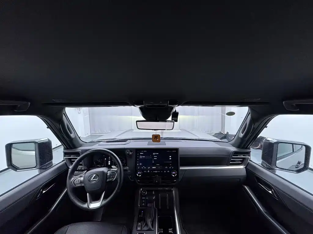 Lexus GX OVERTRAIL Far Peak