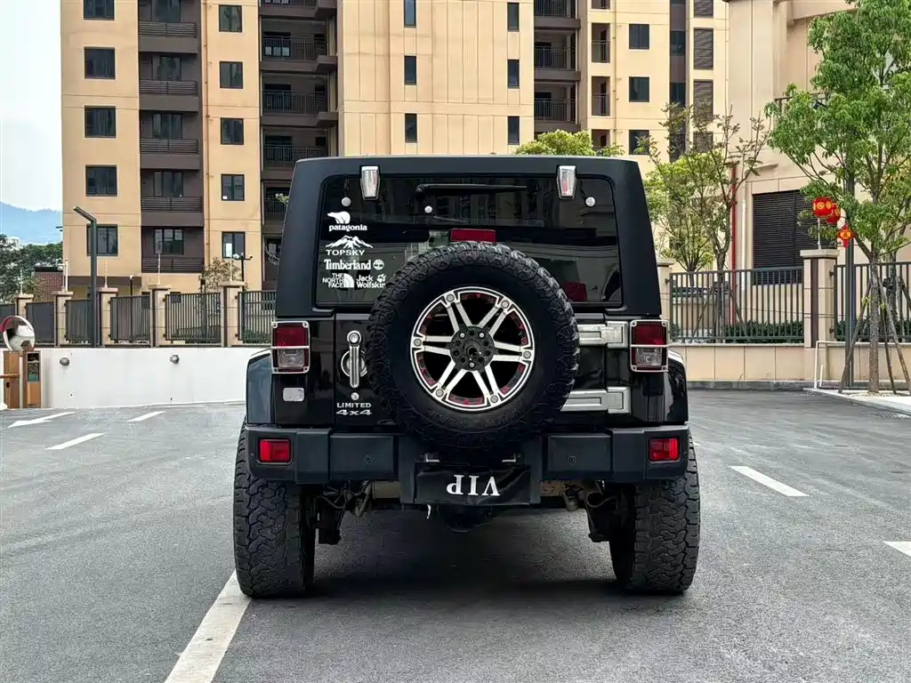 Wrangler 3.0 L Sahara 4-door