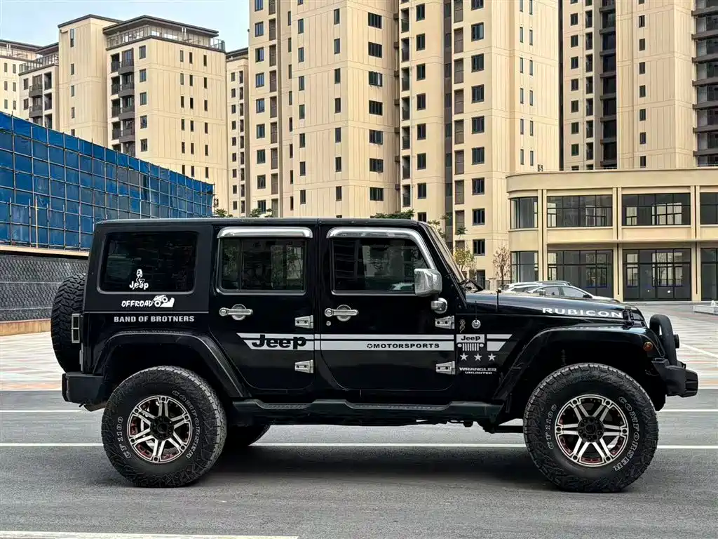 Wrangler 3.0 L Sahara 4-door
