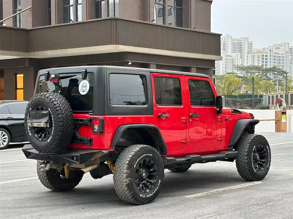 Wrangler 3.0 L Sahara 4-door Comfort Enjoyment