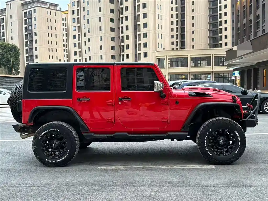 Wrangler 3.0 L Sahara 4-door Comfort Enjoyment