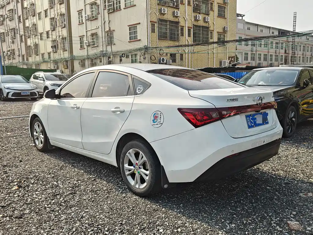 Ruixing 1.5 L Auto Value Luxury
