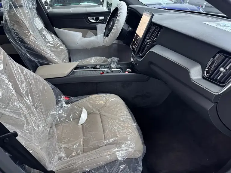 Volvo XC60 B5 4 WD Smart Ease Luxury