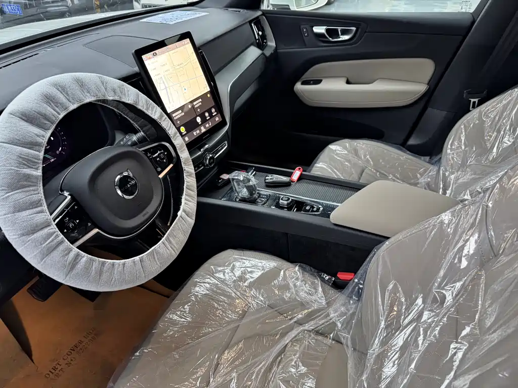 Volvo XC60 B5 4 WD Smart Ease Luxury