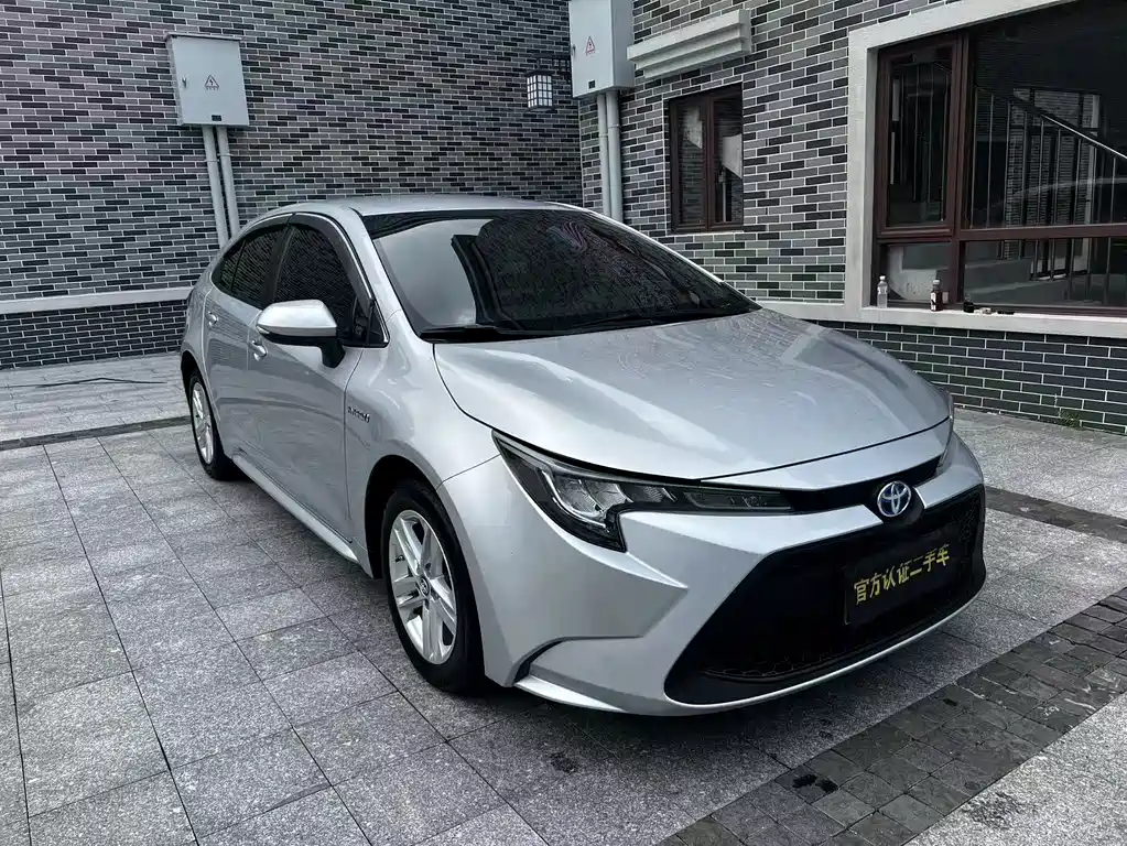 Levin Dual Engine 1.8 H E-CVT Progressive