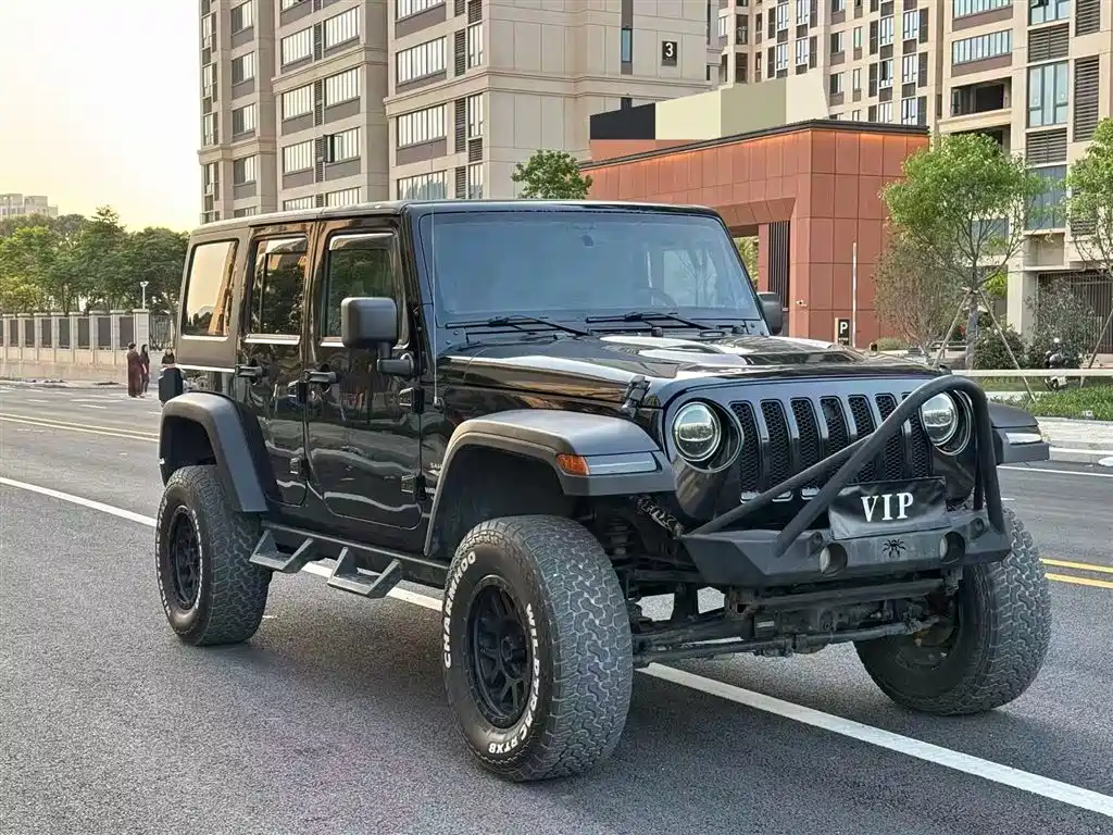 Wrangler 3.6 L Sahara 4-door