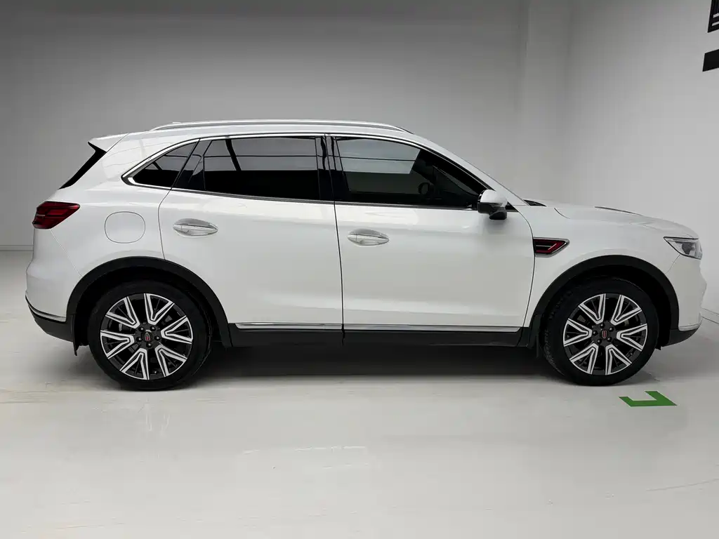 Hongqi HS5 Facelift 2.0 T Connected Flagship Enjoyment 4 WD