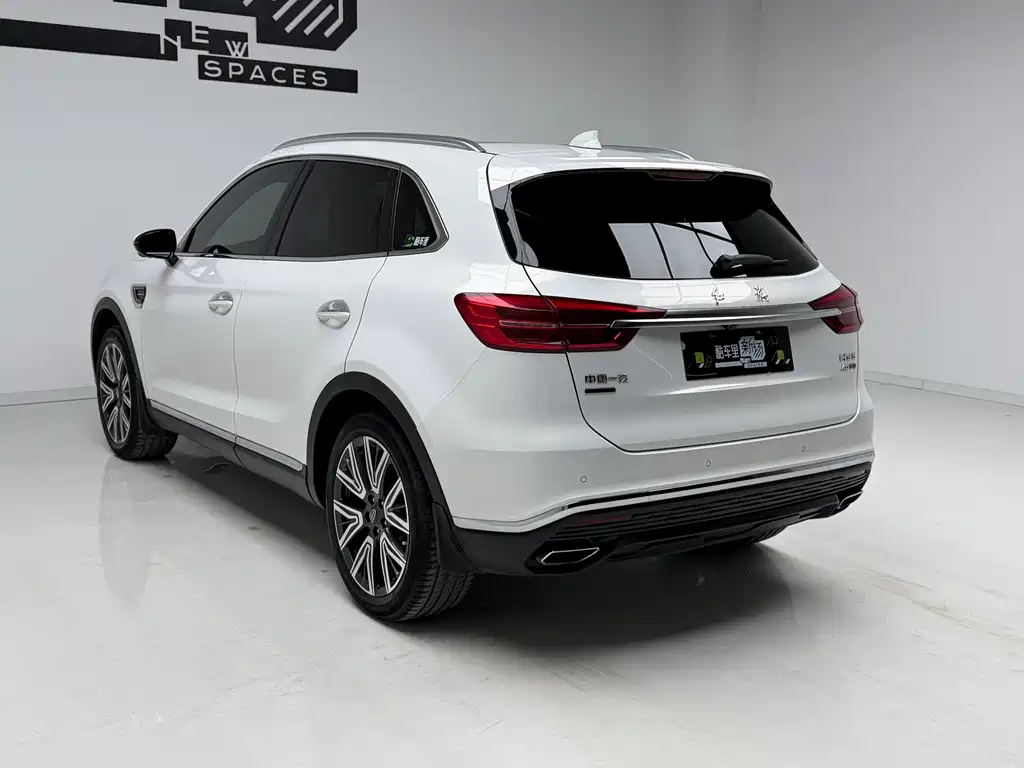 Hongqi HS5 Facelift 2.0 T Connected Flagship Enjoyment 4 WD