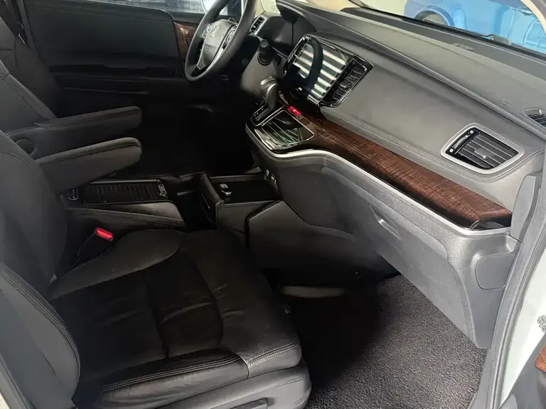 Honda Odyssey Facelift 2.4 L Smart Enjoyment
