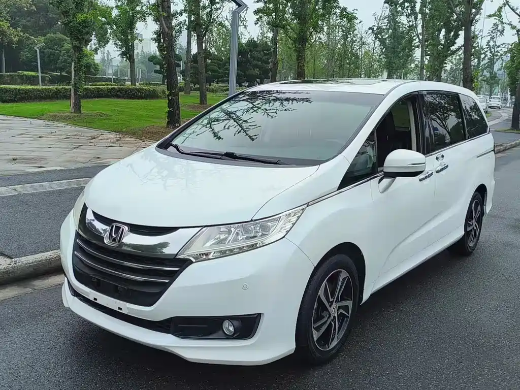 Odyssey Facelift 2.4 L Smart Enjoyment