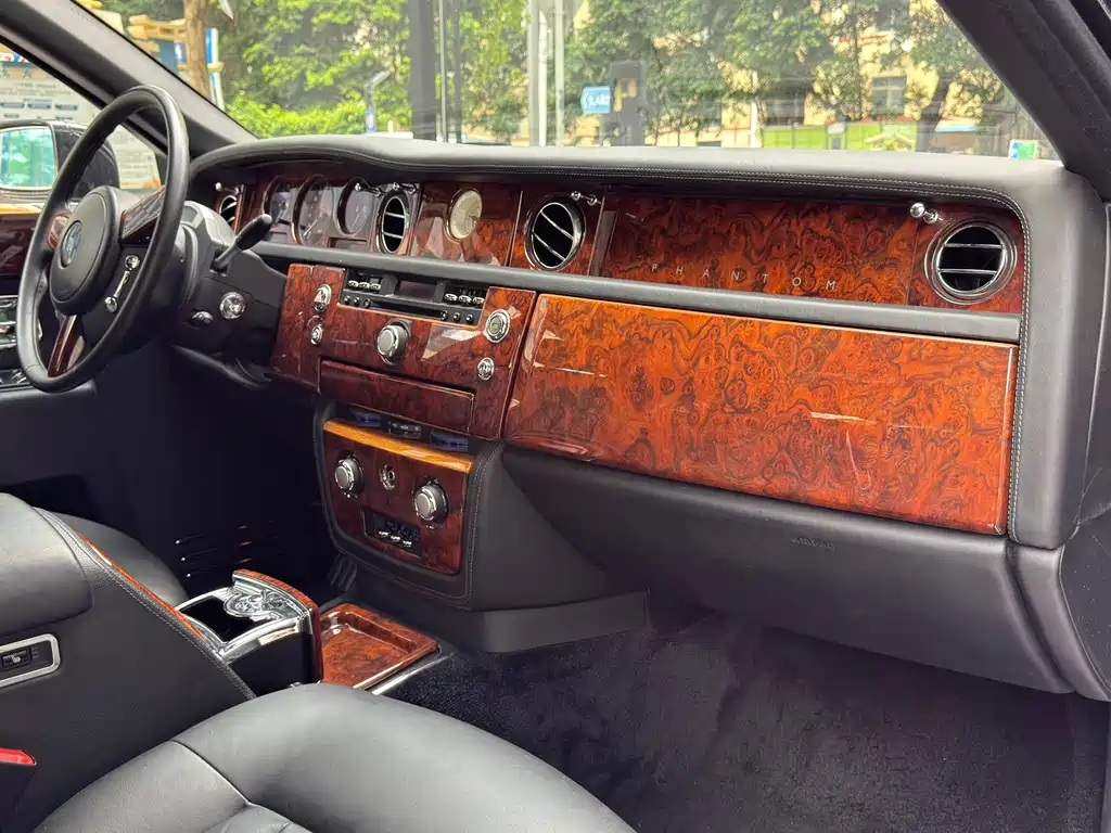 Phantom 6.7 L Standard