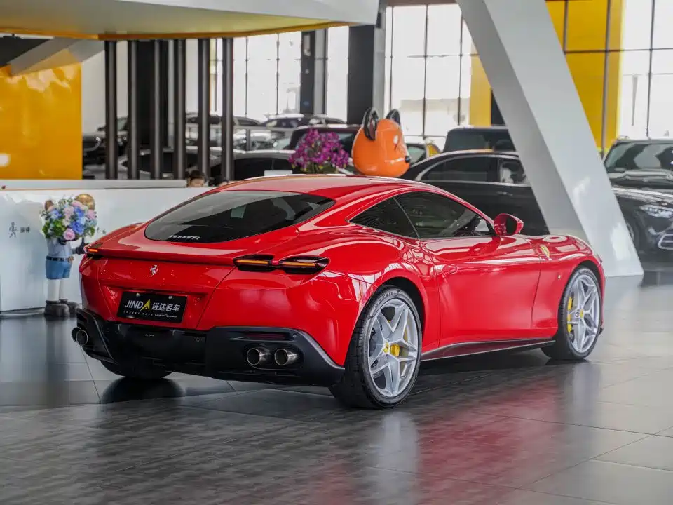Roma 3.9 T V8