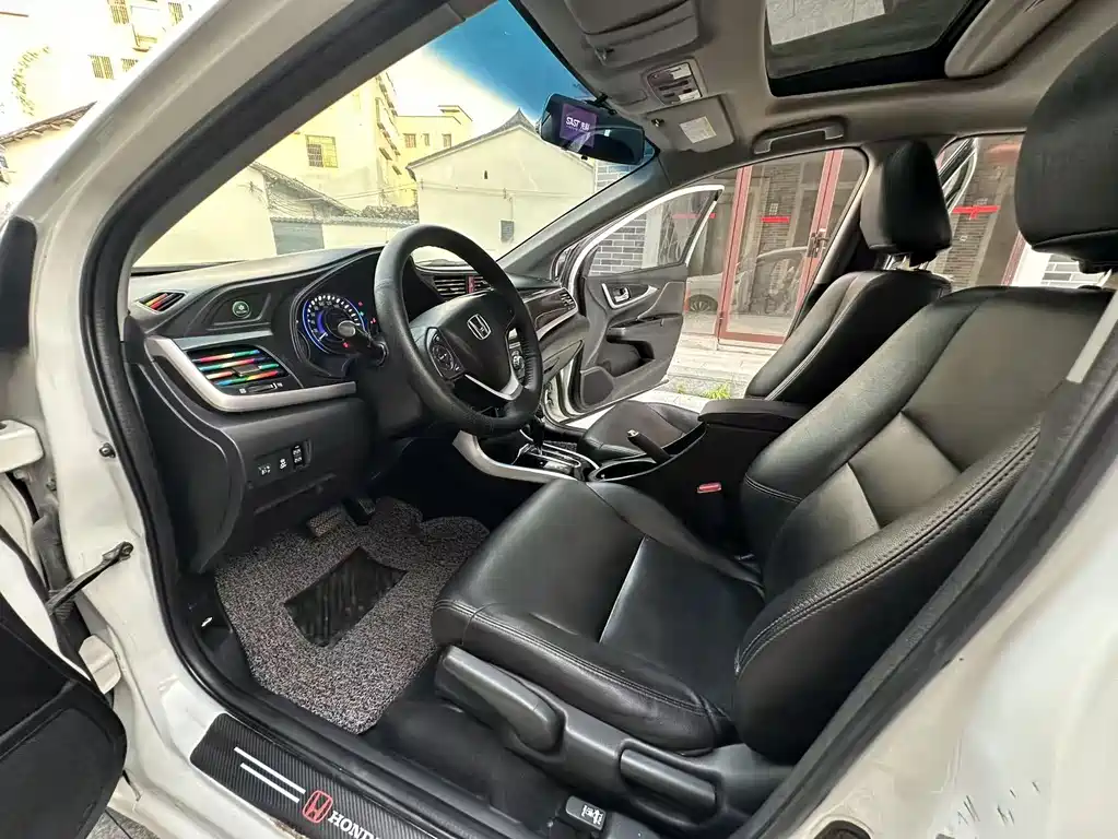 Crider 1.8 L Auto Luxury