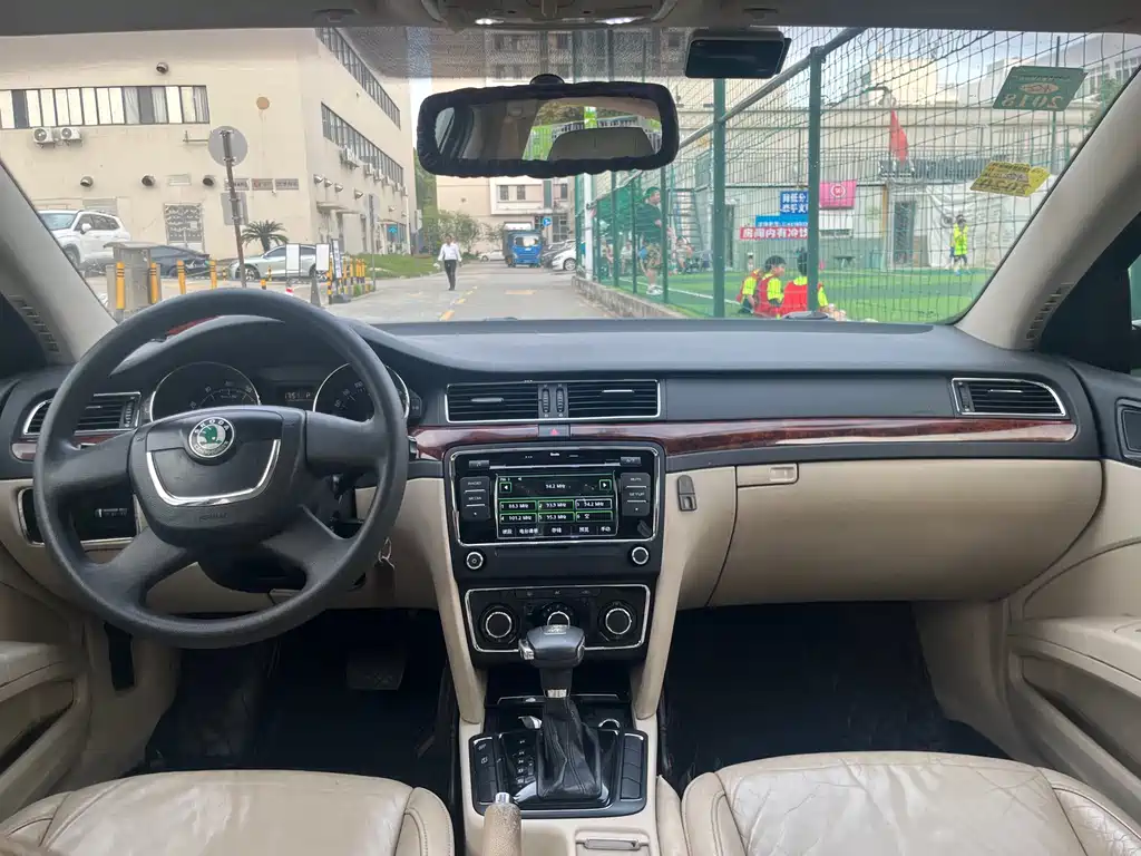 Superb 昊锐 2010款 1.4 TSI DSG优雅版