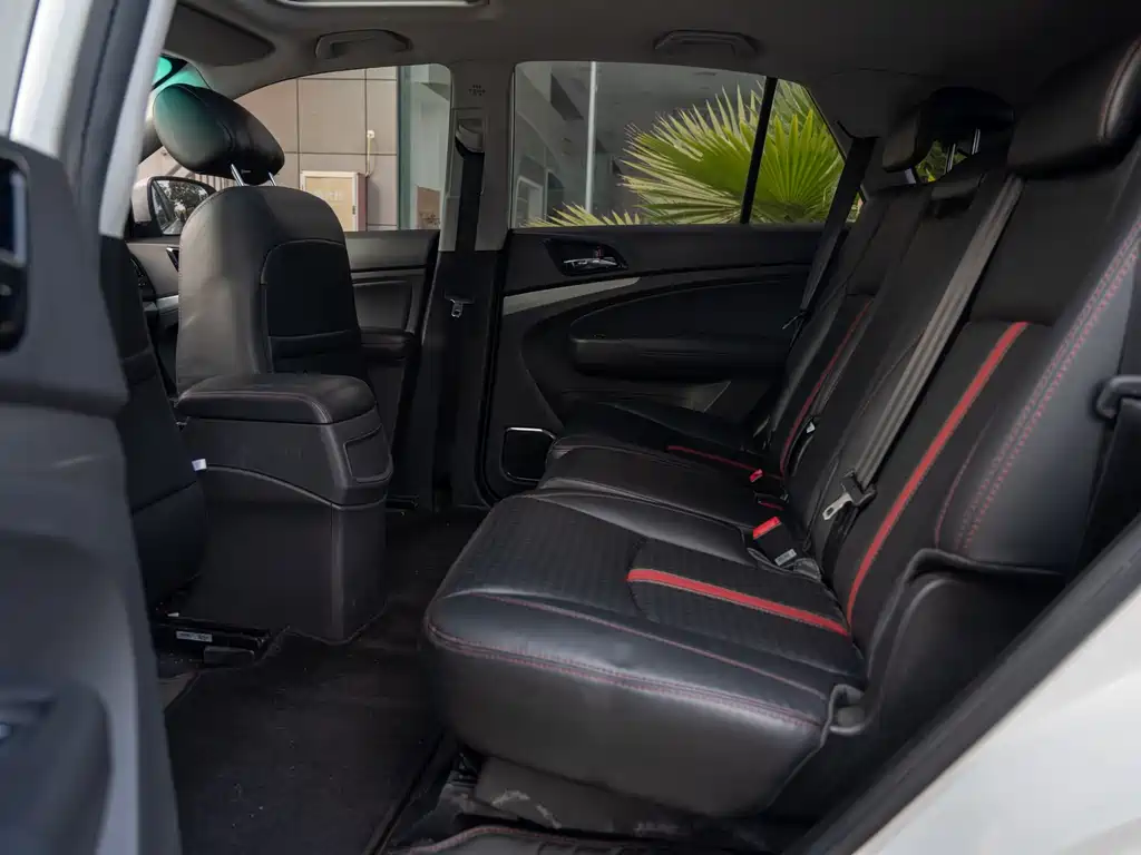 BYD S7 2.0 T Auto Distinguished