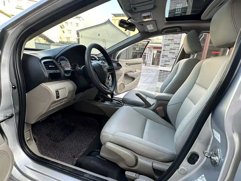 City Classic 1.5 L Auto Elite