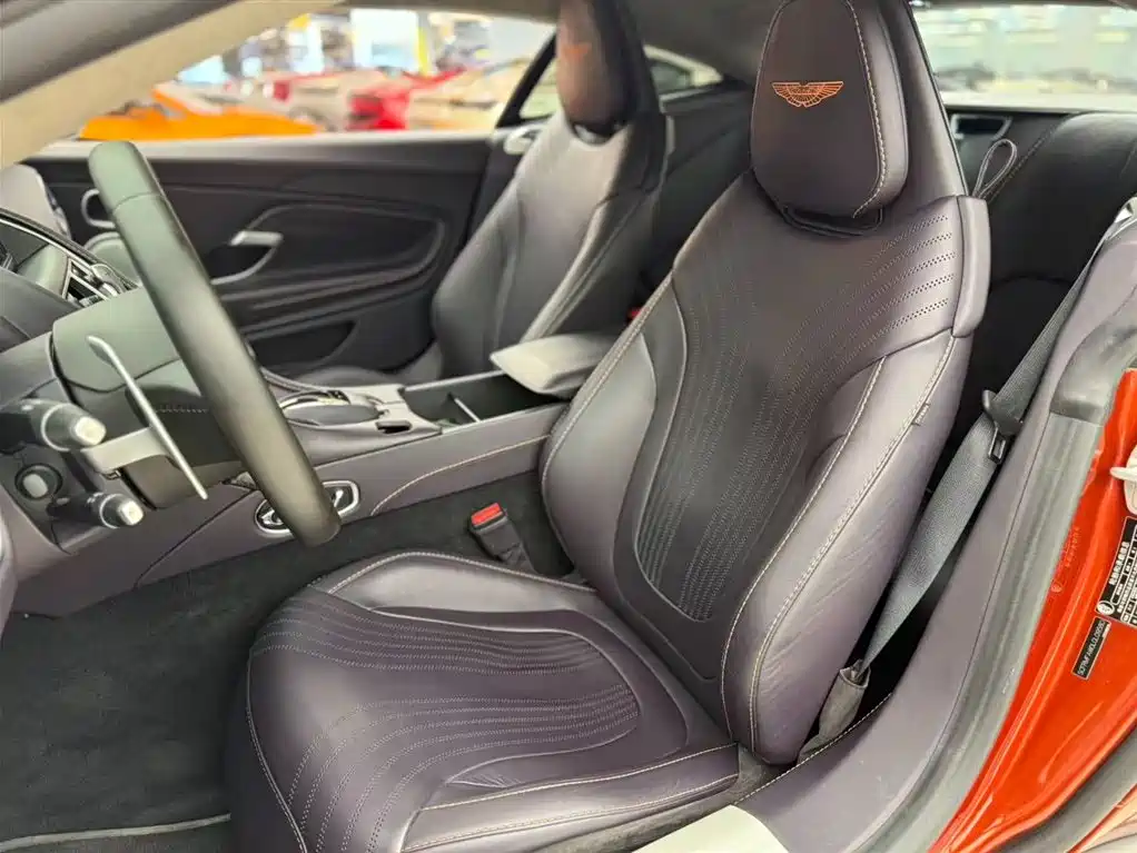 Aston Martin DB11 4.0 T V8 Coupe