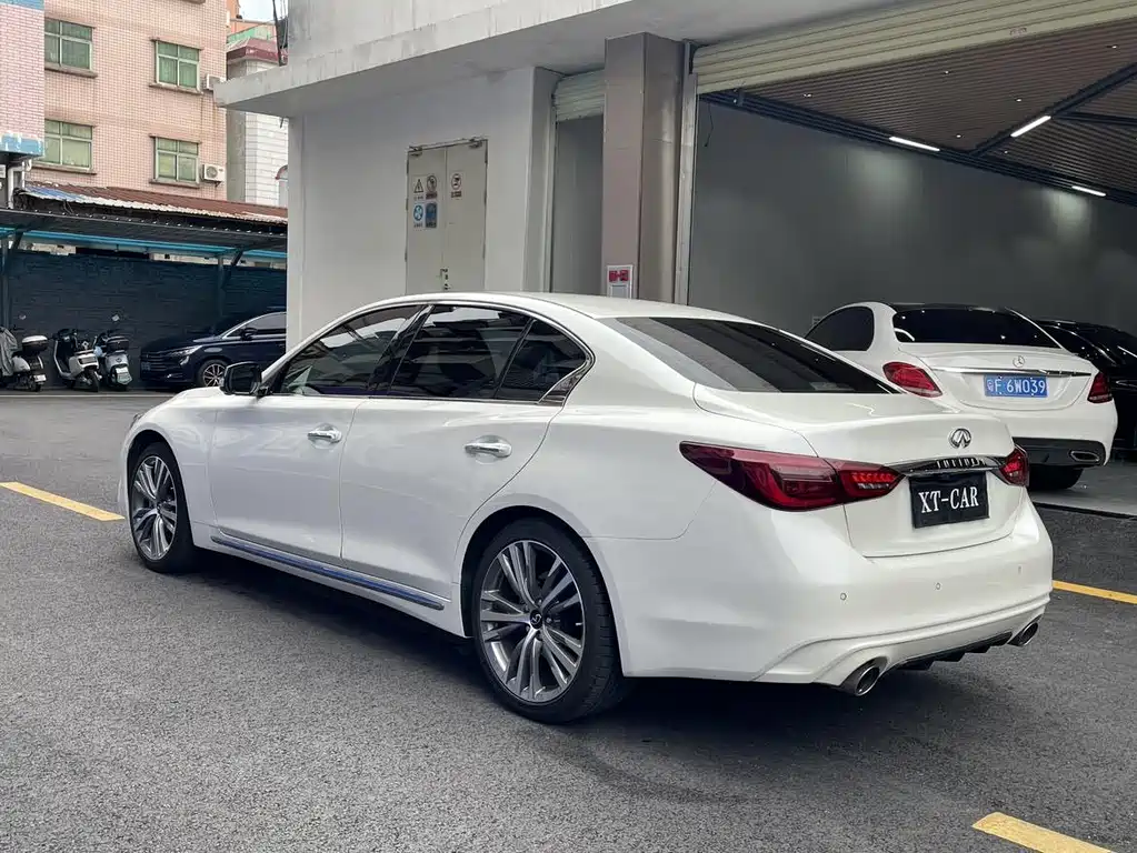 Infiniti Q50 L 英菲尼迪Q50 L 2022款 2.0 T WAVE版