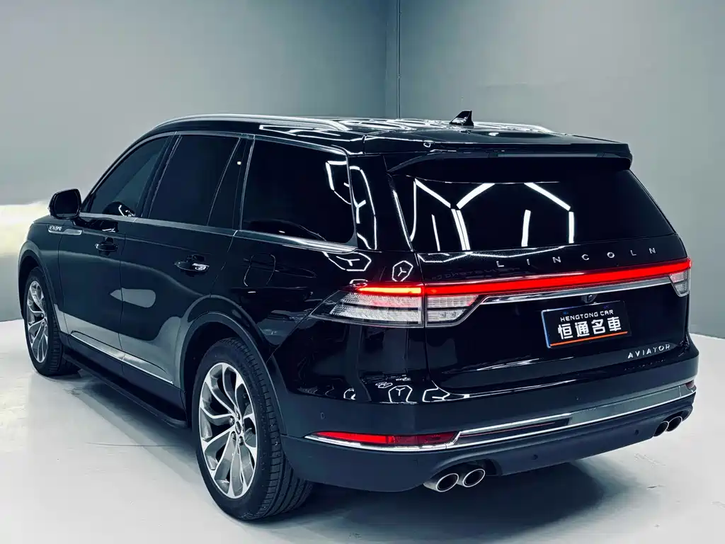Aviator 3.0 T V6 4 WD Executive
