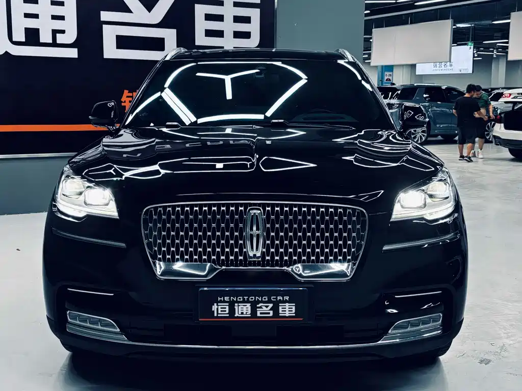 Aviator 3.0 T V6 4 WD Executive