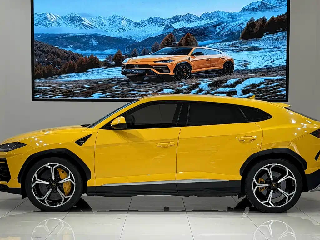 Urus 4.0 T V8