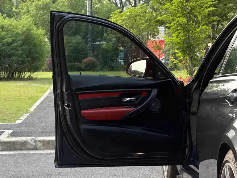 BMW M3 M3 4-door Sedan