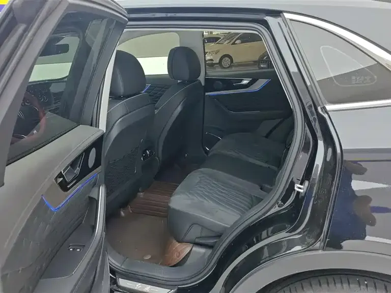 Hongqi HS5 Facelift 2.0 T Connected Flagship Enjoyment