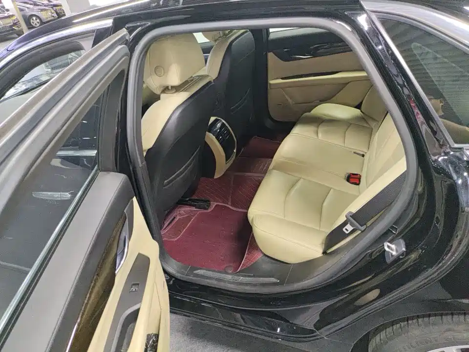 Cadillac CT6 28 T Fashion