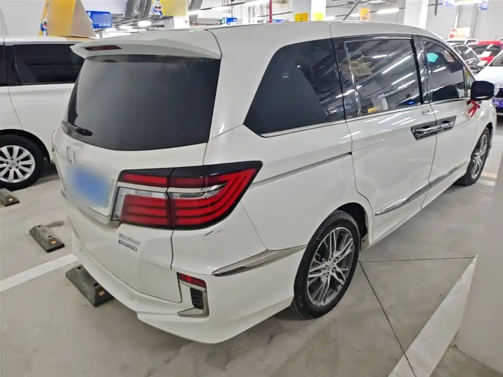 Elysion 2.0 L Hybrid Supreme
