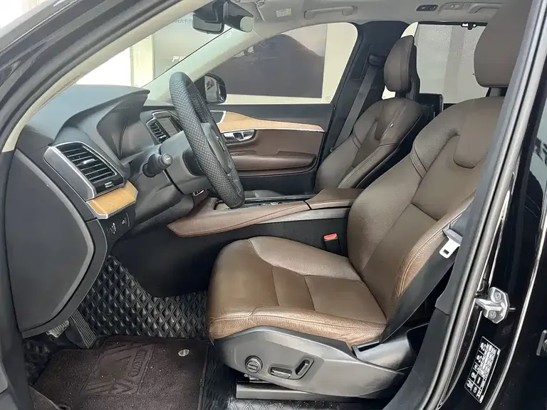 Volvo XC90 Facelift T6 Smart Ease Luxury 7-seat
