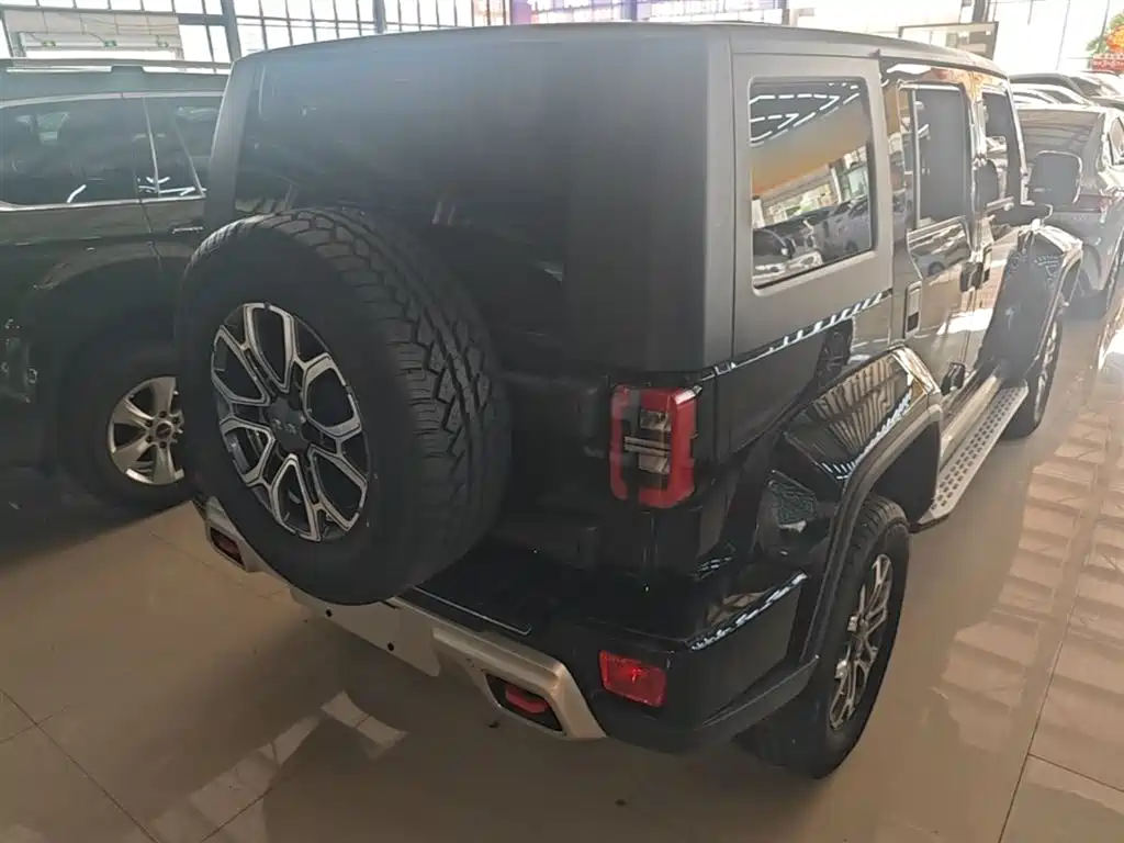 BAIC BJ40 2.0 T City Hunter Glory