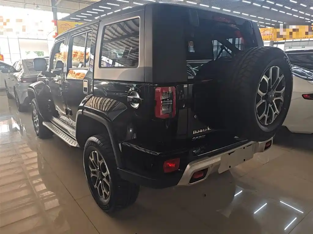 BAIC BJ40 2.0 T City Hunter Glory