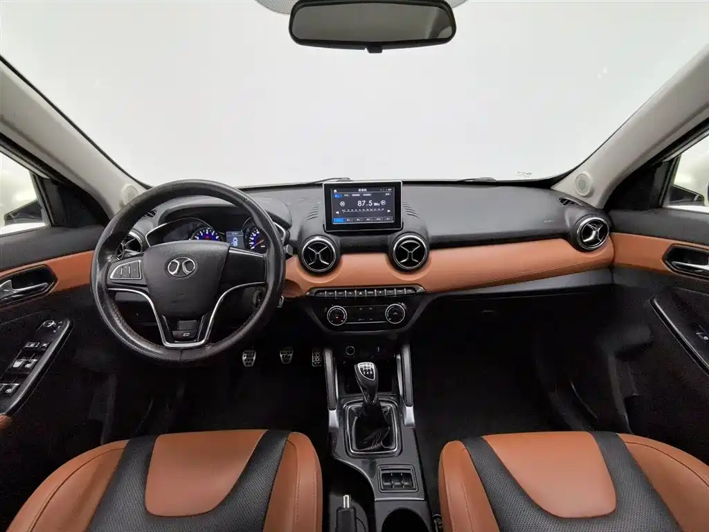 Senova X35 1.5 L Manual Luxury